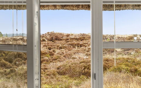Andrine - 700M from the Sea: Mobilia, Interior Design, Pavimentazione, Legna, Pavimento, Soffitto, Pavimento In Legno, Sedia, Tavolo, Illuminazione