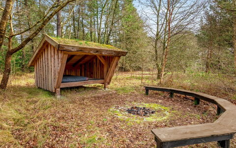 Hunno - 3Km from the Sea: Mobilia, Legna, Interior Design, Pavimentazione, Pavimento, Sedia, Camera, Soffitto, Soggiorno, Appartamento