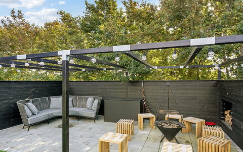 Tinella - 250M to the Fjord: Shade, Metallo, Giardino, Design, Plank, Pergola, Mobili Da Esterno, Backyard, Cortile