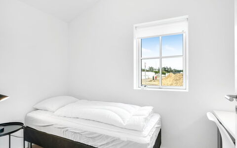 Malomir - 500M from the Sea: Congelamento, Illuminazione Diurna, Inverno, Camera Da Letto, Neve, Bedding, Calotta Di Ghiaccio, Letto