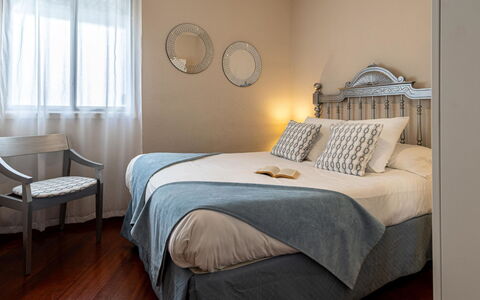 Villa Sun Cay: Mobilia, Letto, Bedding, Interior Design, Camera Da Letto, Lenzuolo, Pavimento, Biancheria, Camera, Pavimentazione