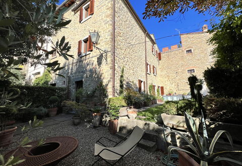 The Architects House: Pianta, Proprietà, Costruzione, Finestra, Cielo, Casa, Albero, Zona Residenziale, Immobiliare, Paesaggio