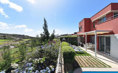 Vista Golf 22: Cielo, Proprietà, Mobilia, Costruzione, Tavolo, Interior Design, Shade, Pianta, Tempo Libero, Condominio