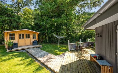 Meo - 30Km from the Sea: Tetto, Casa, Casa, Villetta, Porta, Raccordo, Deck, Portico, Plank, Latifoglie