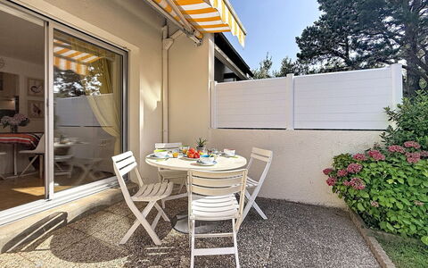 Carnac 186: Mobilia, Mobili Da Esterno, Sedia, Shade, Tavolo Esterno, Pianta Della Casa, Terrazza, Cortile, Design, Balcone