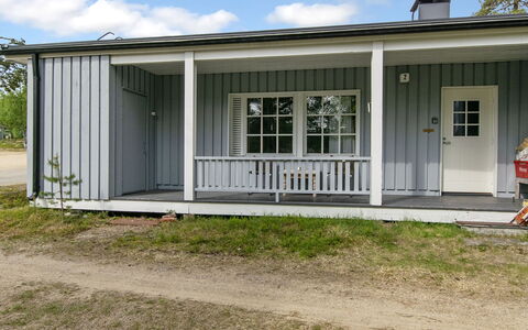 Saariseläntie 8 e 2 Äijälä: Legna, Neve, Inverno, Villetta, Congelamento, Casa, Log Cabin, Larice, Raccordo