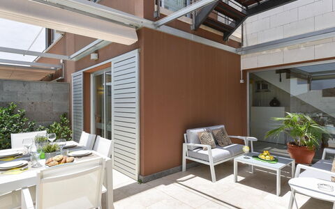 Vista Golf 10: Acqua, Costruzione, Proprietà, Cielo, Pianta, Albero, Finestra, Tempo Libero, Urban Design, Piscina