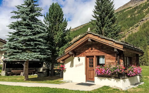 Häuschen Stadel: Nube, Pianta, Cielo, Costruzione, Montagna, Paesaggio Naturale, Albero, Casa, Larice, Finestra