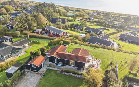 Annesette - 300M from the Sea