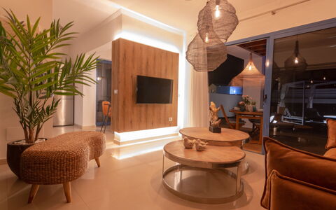 Playa Blanca 660: Interior Design, Mobilia, Pavimentazione, Legna, Soffitto, Lampada, Pavimento, Illuminazione, Casa, Soggiorno