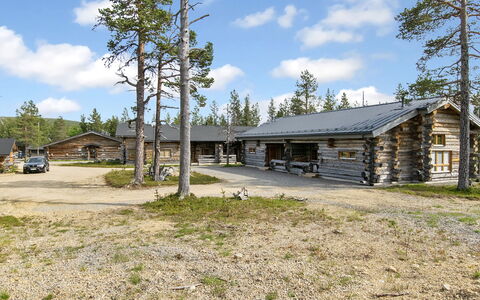 Saariselän Waskooli a: Legna, Villetta, Log Cabin, Foresta, Capannone, Edifici Giardino, Larice, Woodland, Color Legno