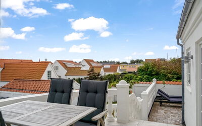 Edmond - 150M from the Sea