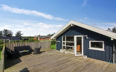 Birger - 500M from the Sea
