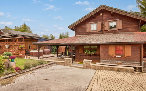 Pod Liščím Kopcem 4+4: Costruzione, Legna, Tetto, Casa, Casa, Villetta, Zona Residenziale, Porta, Raccordo, Estate
