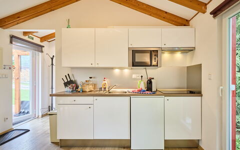 Pod Liščím Kopcem 2+2: Legna, Interior Design, Mobilia, Cucina, Soffitto, Pavimentazione, Controsoffitto, Casa, Pavimento, Idraulico Fixture