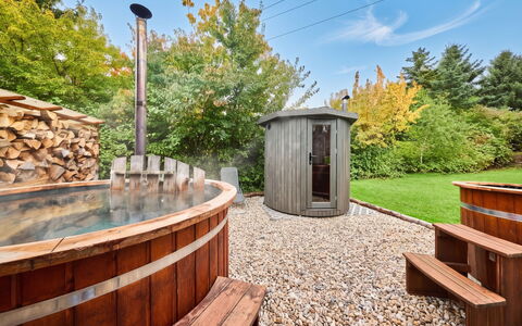 Pod Liščím Kopcem 2+2: Legna, Giardino, Color Legno, Latifoglie, Landscaping, Design, Cortile, Backyard, Struttura Esterna