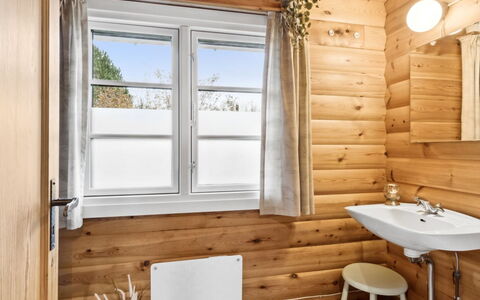 Jeppe - 500M from the Sea: Legna, Color Legno, Camera, Latifoglie, Log Cabin, Plank, Idraulico Fixture, Idraulico, Vernice, Legname