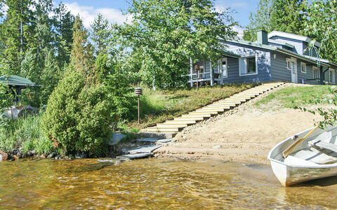 Ilotupa: Legna, Villetta, Casa, Casa, Porta, Latifoglie, Edifici Giardino, Color Legno, Log Cabin, Plank