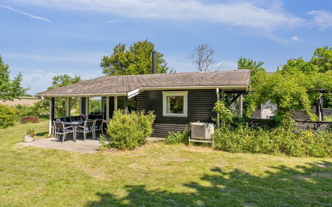 Benthe - 200M from the Sea: Tetto, Casa, Casa, Villetta, Porta, Raccordo, Deck, Portico, Plank, Latifoglie