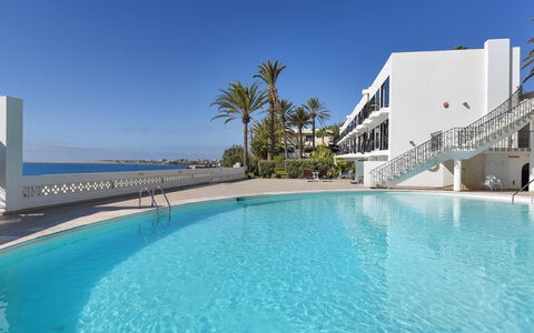 Villagrancanaria: Acqua, Barca, Cielo, Moto D'Acqua, Veicolo, Azzurro, Infrastruttura, Dock, Corpo D'Acqua, Barche E Nautica - Macchine E Materiali