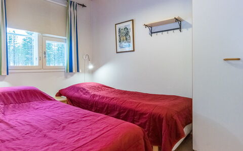 Urupää D 17: Camera Da Letto, Legna, Interior Design, Letto, Pavimento, Mobilia, Soffitto, Pavimentazione, Lenzuolo, Camera