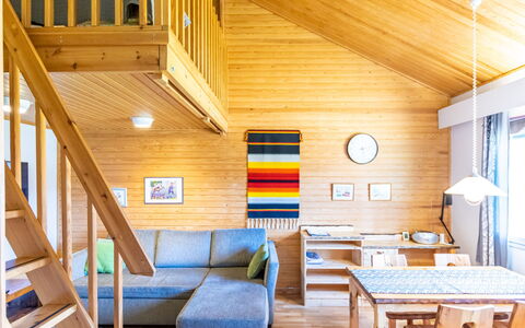 Soidinaukia a 3: Interior Design, Legna, Pavimentazione, Soffitto, Mobilia, Pavimento, Camera, Pavimento In Legno, Casa, Latifoglie