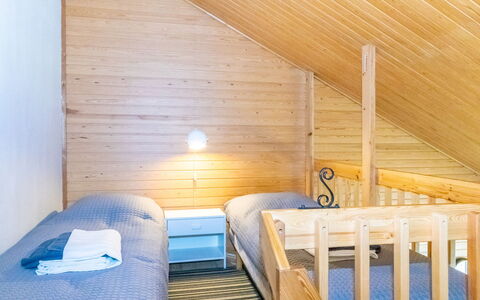 Soidinaukia a 3: Interior Design, Pavimento, Legna, Pavimentazione, Soffitto, Mobilia, Camera, Camera Da Letto, Casa, Letto