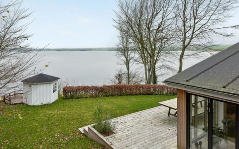 Lika - 25M to the Fjord: Zona Residenziale, Tetto, Sobborgo, Driveway, Estate, Camino