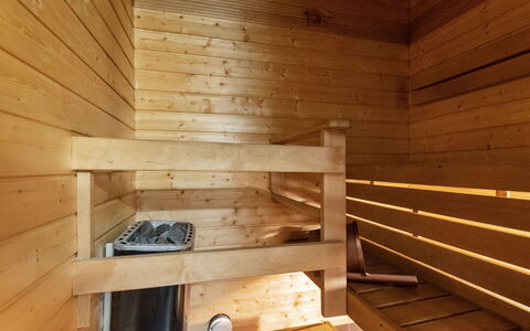 Siularinne B 8: Legna, Pavimentazione, Sauna, Pavimento, Interior Design, Soffitto, Color Legno, Latifoglie, Piastrella, Design