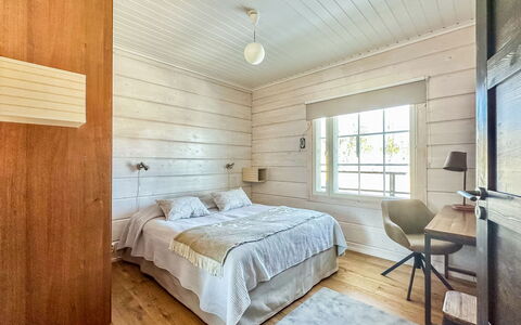 Kontiokota: Pavimentazione, Legna, Pavimento, Interior Design, Soffitto, Pavimento In Legno, Camera Da Letto, Casa, Mobilia, Letto