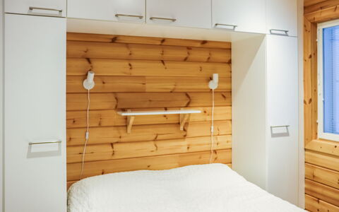 Lampitaival 6A: Mobilia, Interior Design, Pavimentazione, Pavimento, Tavolo, Soffitto, Cucina & Sala Da Pranzo Tavolo, Illuminazione, Sedia, Casa