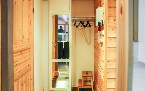 Lampitaival 6A: Mobilia, Interior Design, Pavimentazione, Pavimento, Tavolo, Soffitto, Cucina & Sala Da Pranzo Tavolo, Illuminazione, Sedia, Casa