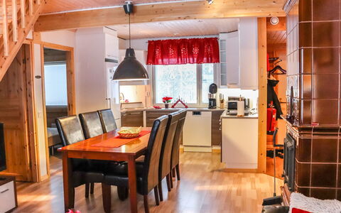 Lampitaival 6B: Mobilia, Interior Design, Pavimentazione, Pavimento, Tavolo, Soffitto, Cucina & Sala Da Pranzo Tavolo, Illuminazione, Sedia, Casa
