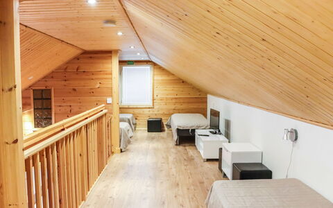 Lampitaival 6B: Mobilia, Interior Design, Pavimentazione, Pavimento, Tavolo, Soffitto, Cucina & Sala Da Pranzo Tavolo, Illuminazione, Sedia, Casa