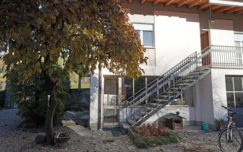 Erica: Cielo, Pianta, Costruzione, Finestra, Albero, Piscina, Casa, Zona Residenziale, Tempo Libero, Urban Design