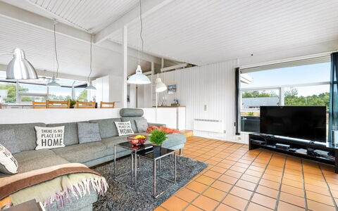 Josef - 950M from the Sea: Tetto, Casa, Casa, Villetta, Porta, Raccordo, Deck, Portico, Plank, Latifoglie