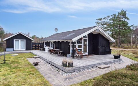 Pauliina - 500M from the Sea: Legna, Casa, Portico, Deck, Latifoglie, Tetto, Color Legno, Pavimento In Legno, Eco Hotel