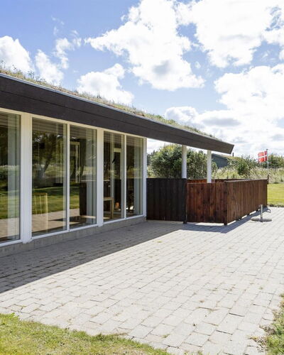 Joris - 1.5Km from the Sea