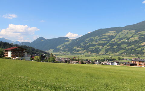 Apartment Söllbacherhof: Geografia Montane, Montagna, Collina, Highland, Catena Montuosa, Pascolo, Paesaggio, Plain, Nube, Hill Station