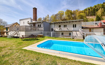 Desná V Jizerských Horách 788: Piscina, Estate, Ricorrere, Agriturismo, Villa, Eco Hotel, Backyard