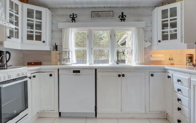 Solfred - 200M from the Sea