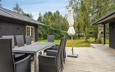 Babara - 350M from the Sea: Legna, Casa, Portico, Deck, Latifoglie, Tetto, Color Legno, Pavimento In Legno, Eco Hotel