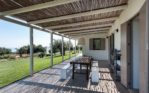 Isolina Rossa - Scicli, Sicilia: Proprietà, Pianta, Costruzione, Shade, Legna, Interior Design, Finestra, Pavimentazione, Portico, Pavimento