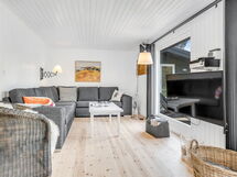 Jula - 290M from the Sea