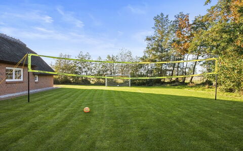 Krok - 1.2Km from the Sea: Erba, Lotto, Prato, Giardino, Landscaping, Shade, Parco, Cortile, Erba Sintetica