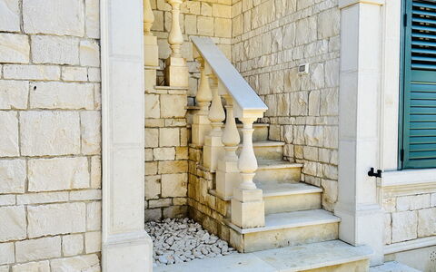 Villa Rosarno: Le Scale, Costruzione, Muratura, Architettura, Legna, Brick, Pavimentazione, Porta, Facciata, Muro ​​Di Pietra