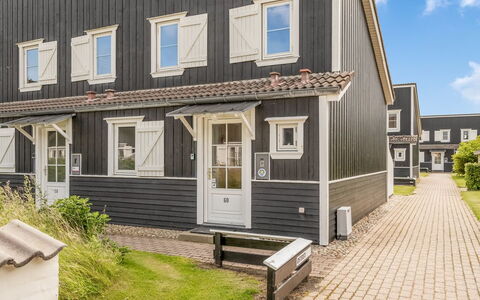 Milly - 150M to the Fjord: Mobilia, Interior Design, Pavimentazione, Pavimento, Soffitto, Camera, Sedia, Tavolo, Appartamento, Cucina & Sala Da Pranzo Tavolo