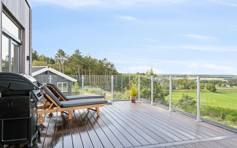 Ann - 1.3Km from the Sea: Pavimento In Legno, Legna, Latifoglie, Deck, Pavimentazione, Plank, Materiale Composito, Pavimento Laminato, Portico, Color Legno