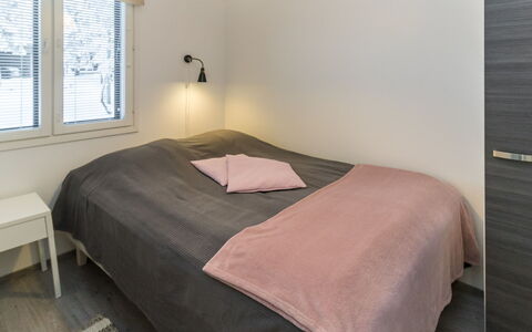 Villa Maria: Letto, Camera Da Letto, Interior Design, Mobilia, Parete, Pavimento, Lenzuolo, Bedding, Pavimentazione, Legna