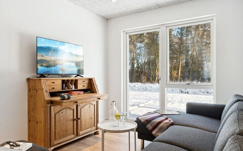 Scalli - 1.5Km to the Fjord: Mobilia, Interior Design, Legna, Pavimentazione, Pavimento, Camera, Soffitto, Soggiorno, Tavolo, Illuminazione